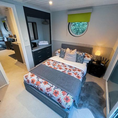 Apartmán Lady Florence, Maidstone A Unique River Boat With Castle Views Exteriér fotografie