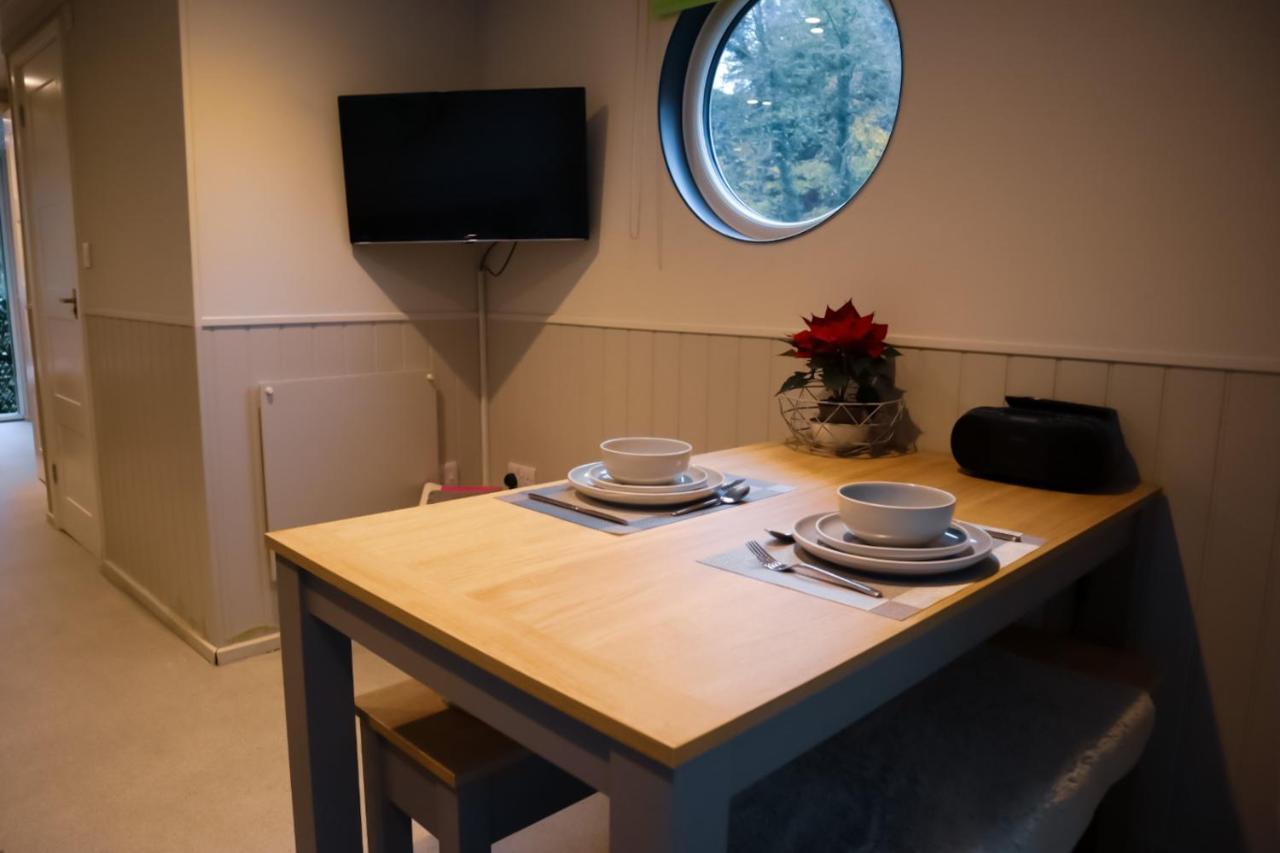 Apartmán Lady Florence, Maidstone A Unique River Boat With Castle Views Exteriér fotografie